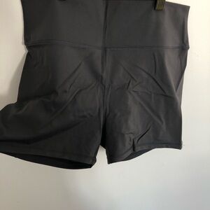 Stylish Women's Gray Bike Shorts XL new